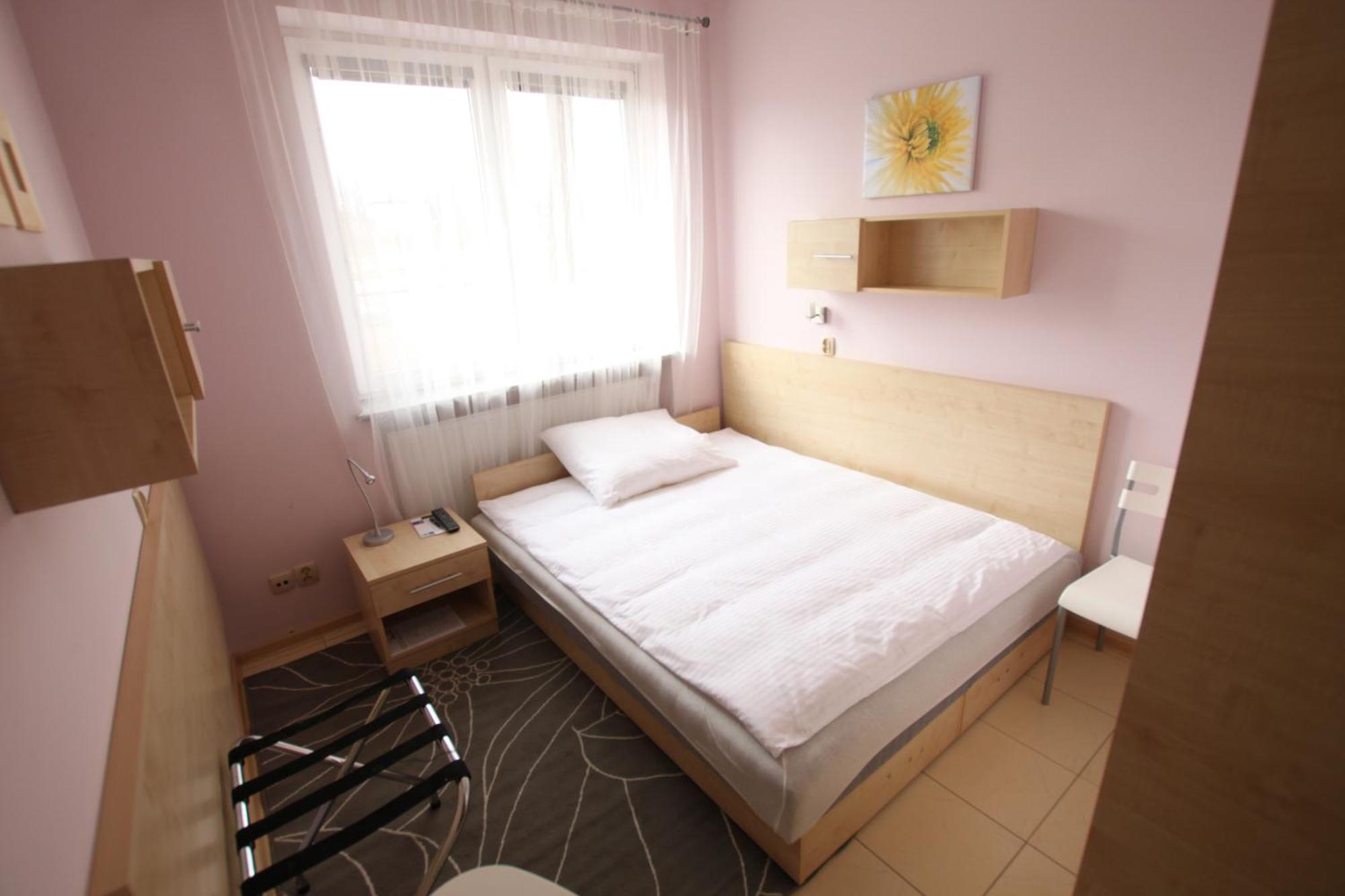 Standard Delegacyjny Bed & Breakfast Домброва-Гурнича Экстерьер фото